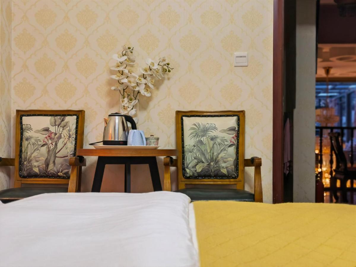 Mama Naxi Guesthouse Lijiang  Exterior photo