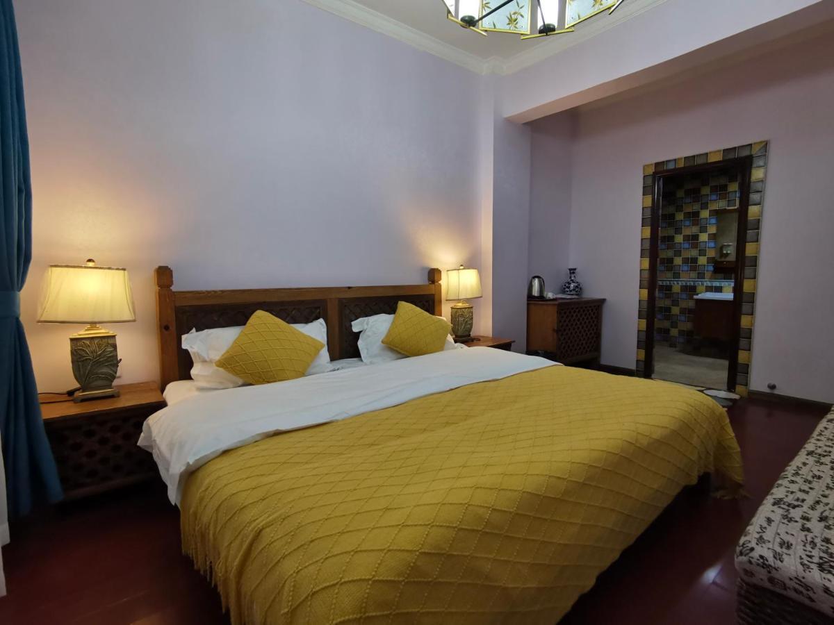 Mama Naxi Guesthouse Lijiang  Exterior photo